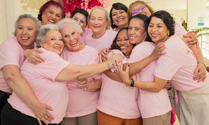 Barueri apoia mulheres com câncer de mama e transforma cuidado em autoestima