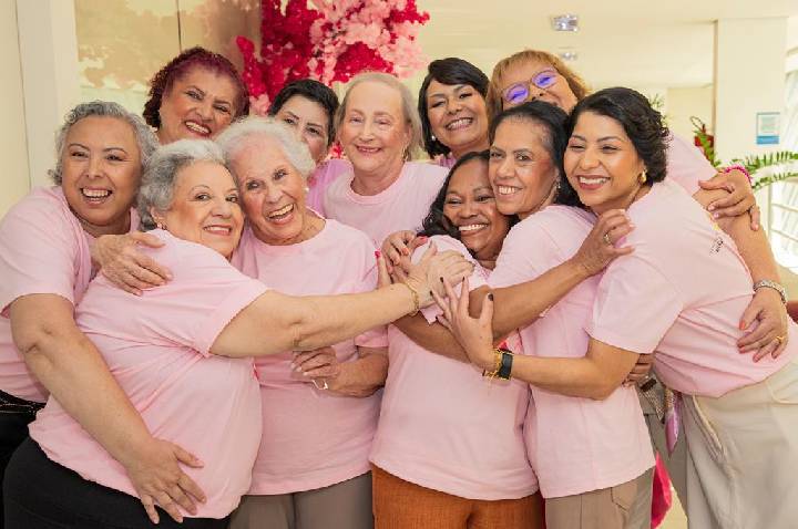 Barueri apoia mulheres com câncer de mama e transforma cuidado em autoestima
