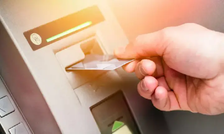 Entenda as linhas de crédito para Adimplentes e para o Fies lançadas pelo governo