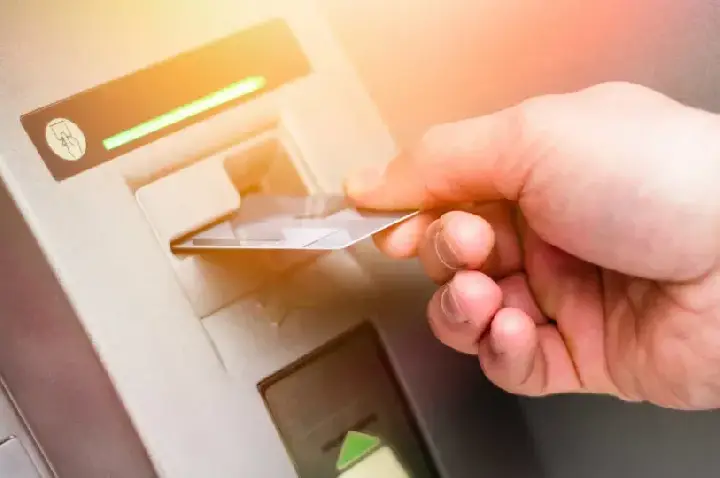 Entenda as linhas de crédito para Adimplentes e para o Fies lançadas pelo governo