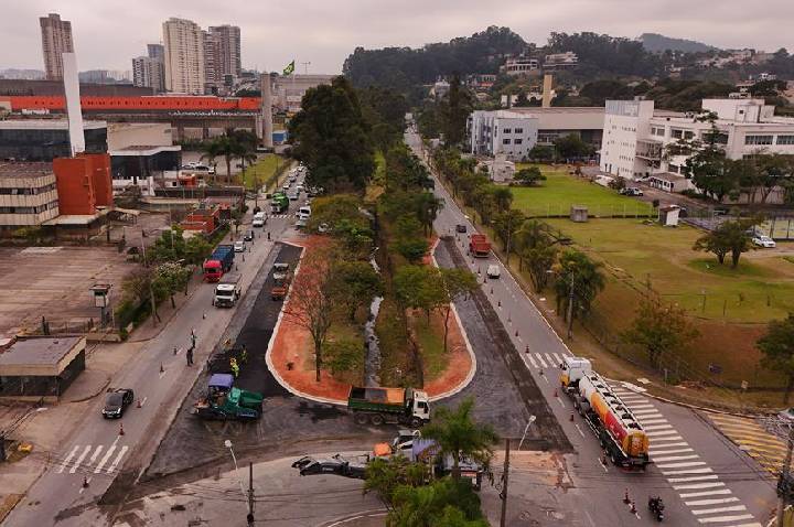 Nova alça de retorno na Avenida Piracema vai melhorar acesso à Castello Branco