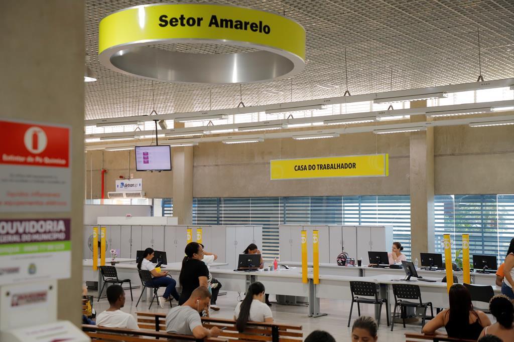 Barueri anuncia 14 vagas de emprego entre 01 e 07 de julho na Casa do Trabalhador