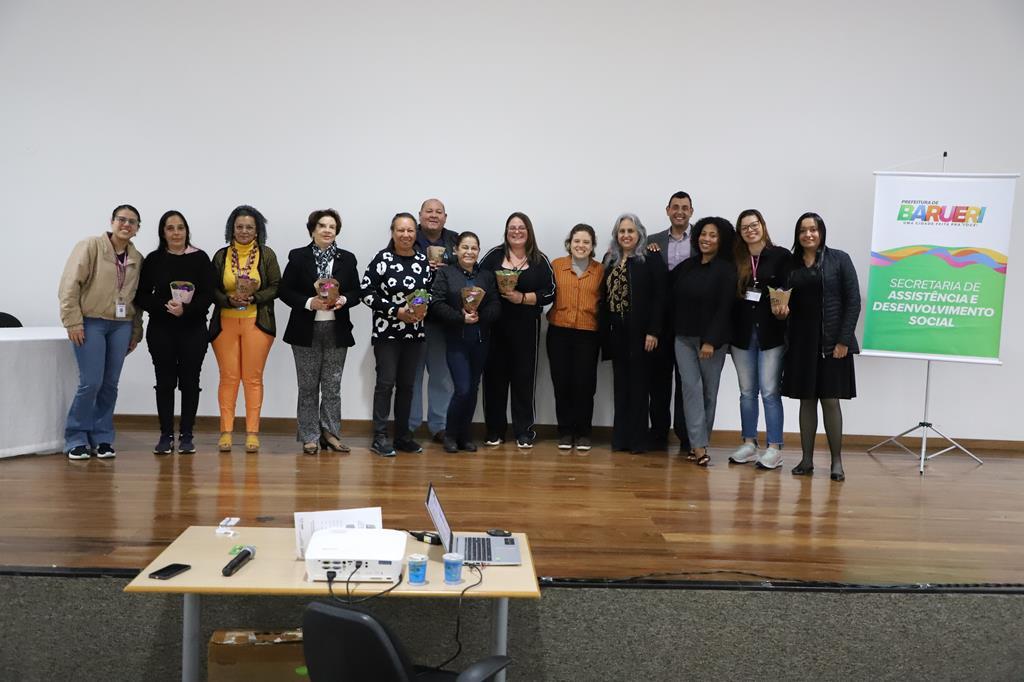 Evento em Barueri reforça conscientização sobre violência contra idosos e prevenção de quedas