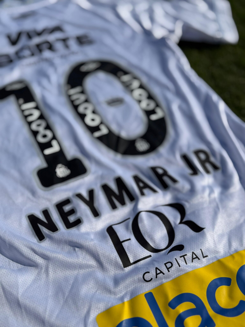 Santos anuncia novo patrocinador na véspera do jogo com o Flamengo