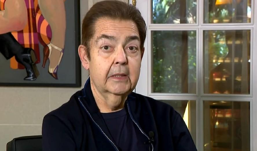 Faustão é extubado e recebe visita de filhos em hospital