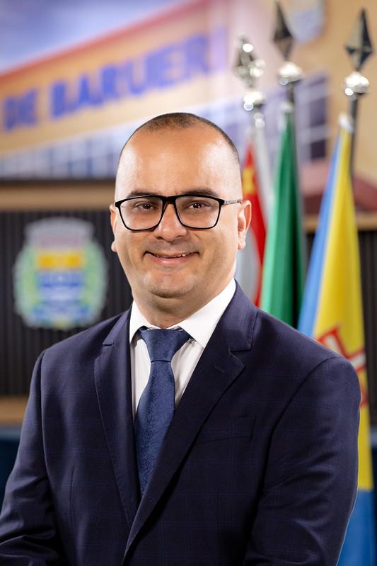 Vereador Levi Gobert propõe viaduto entre bairros e Centro de Referência do Autismo em Barueri