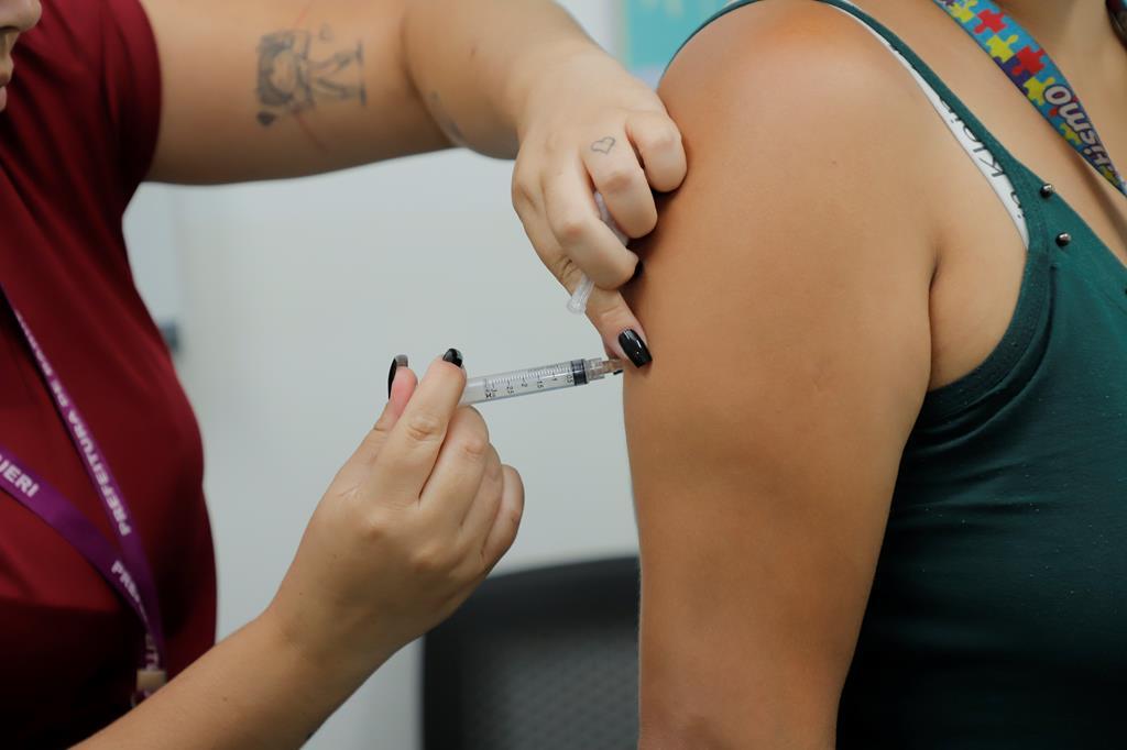 Sábado, 18 de outubro, é dia D da vacinação em Barueri