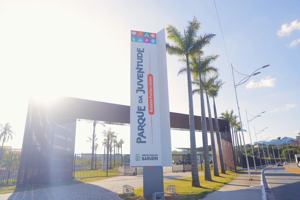 Saiba o que abre e fechar no feriado em Barueri