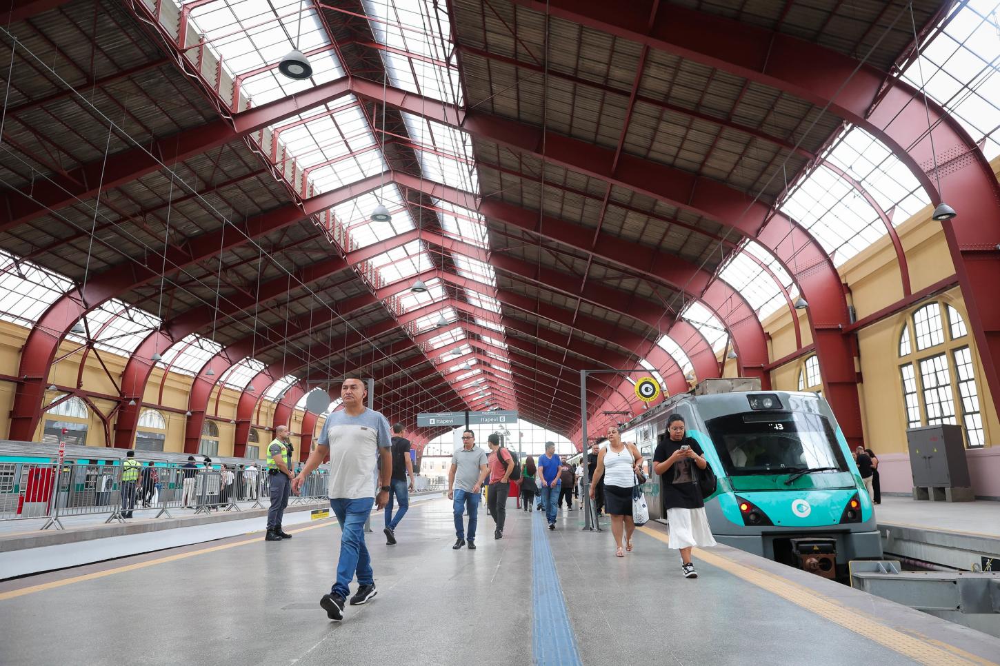 Restauro da Estação Júlio Prestes moderniza infraestrutura e resgata arquitetura original