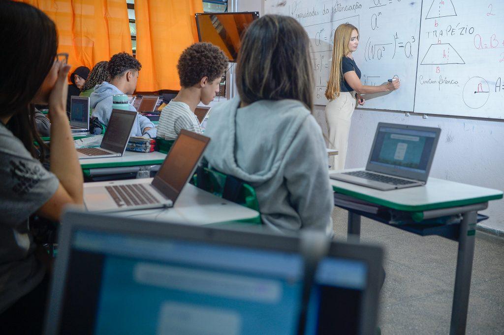 Governo de São Paulo abre cadastro para profissionais interessados em dar aula na rede estadual no ABC