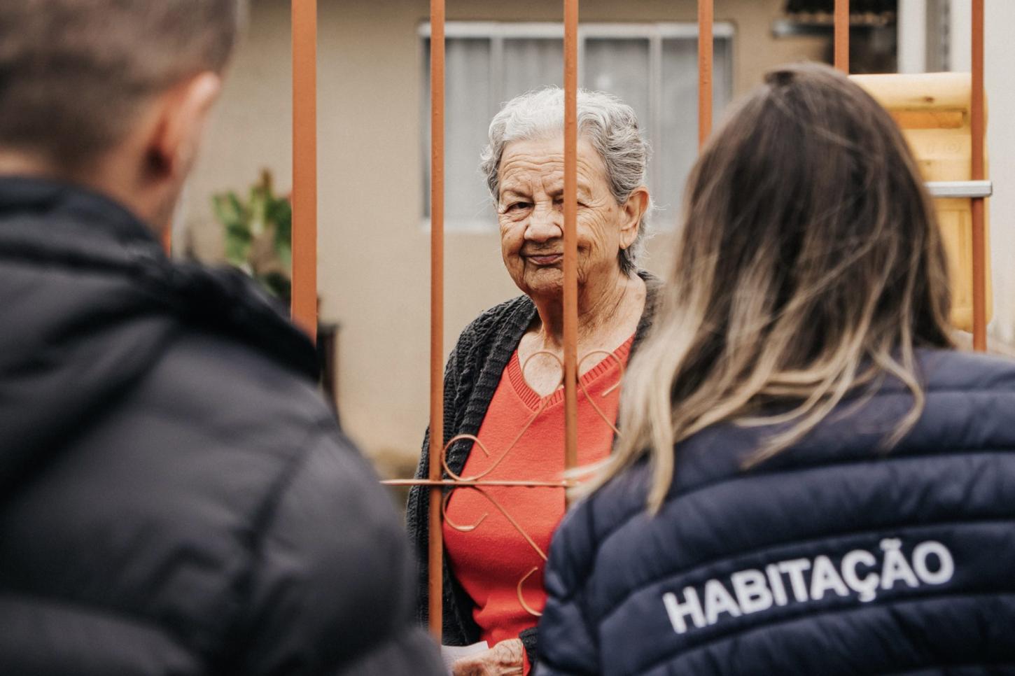 Prefeitura de Cajamar inicia selagem de imóveis no DER Gato Preto pelo programa Casa Legal